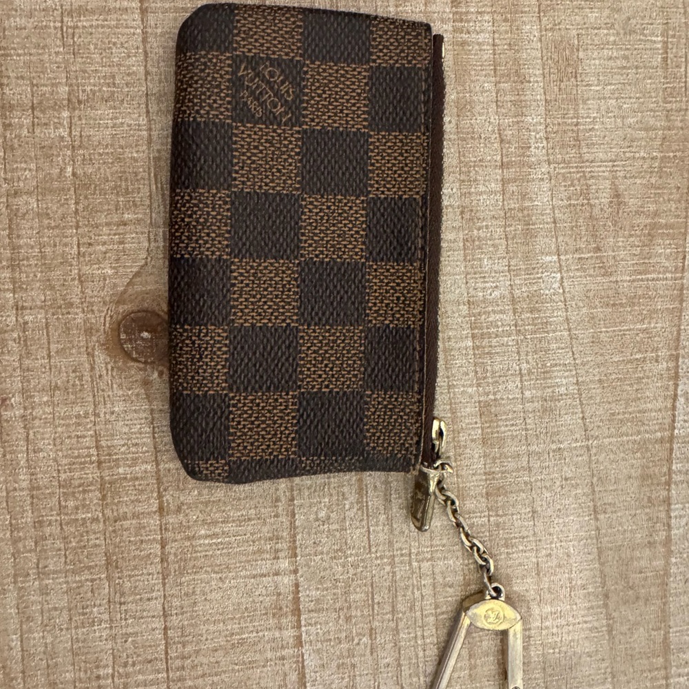 Louis Vuitton Brown Checkered Wallet - Picture 2 of 7